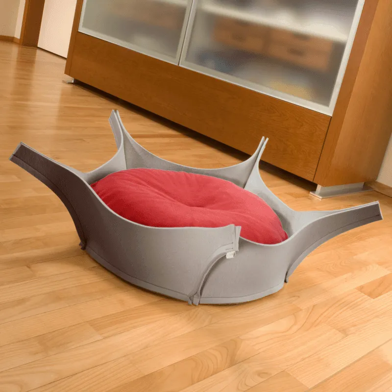 Harry Orthopedic Pet Bed - Grey Felt